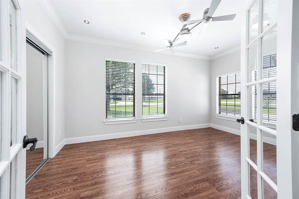 4703 Shadow Grass Drive, Katy, Texas image 32