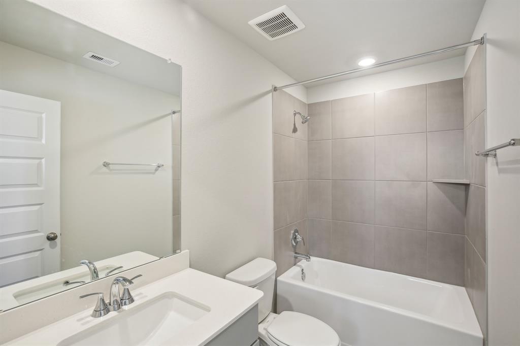 6623 Lenwood Lane, Rosharon, Texas image 35