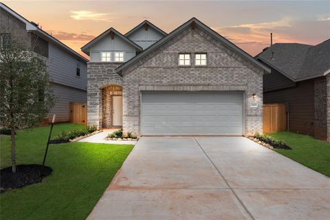 Single Family Residence in Conroe TX 12878 Lime Stone Lane.jpg