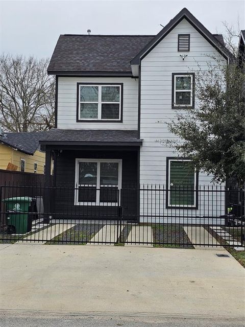 Photo of 7513 Knox Street, Houston, TX 77088 (MLS # 76622917)