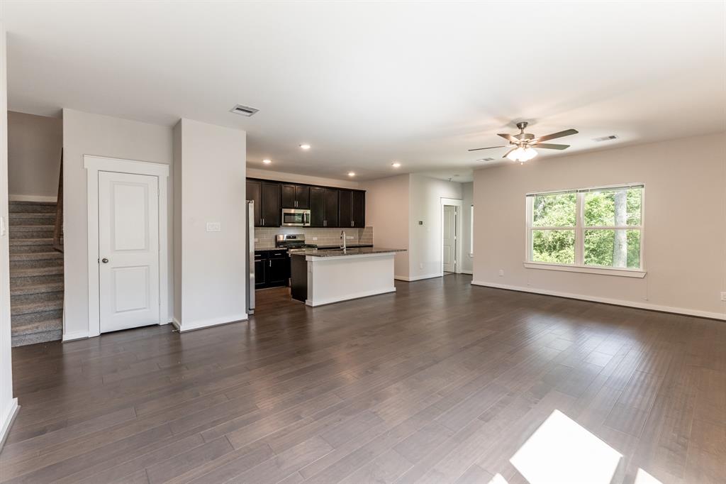 9067 Zapata Way, Willis, Texas image 15