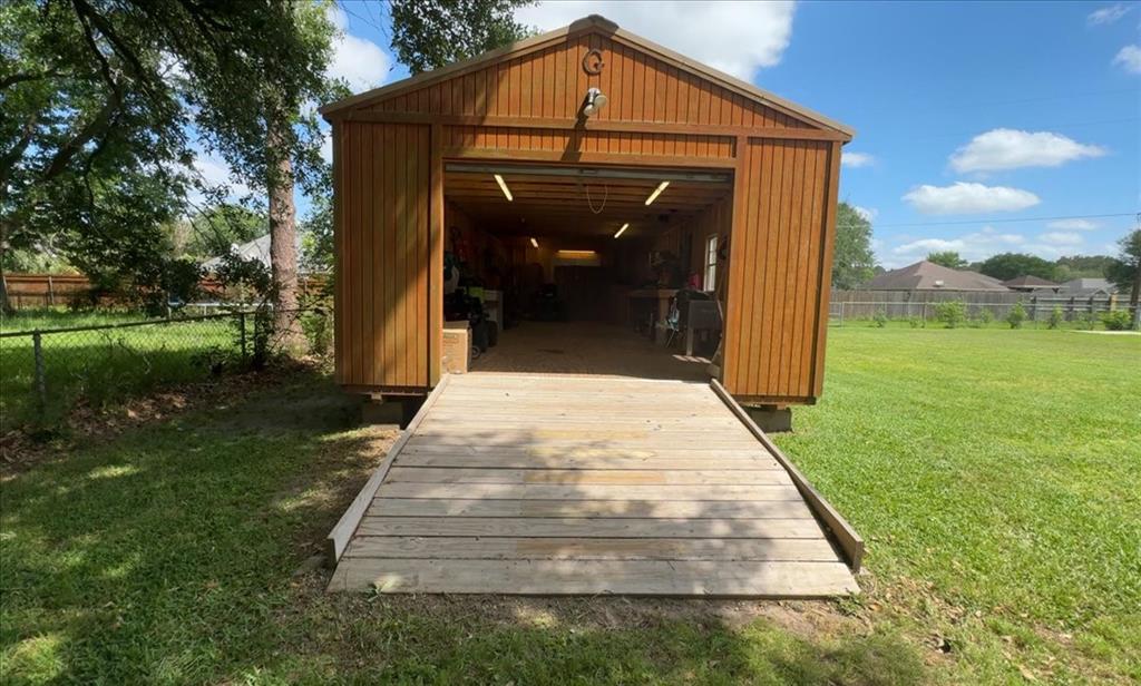 548 Meadowcroft Lane, Winnie, Texas image 33