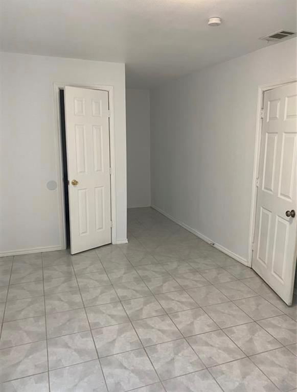 5611 Brookglen Drive, Houston, Texas image 15