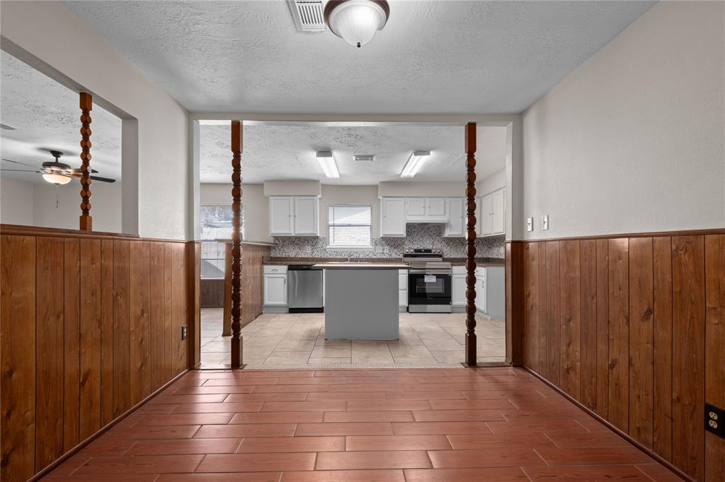 1911 Delphi Lane