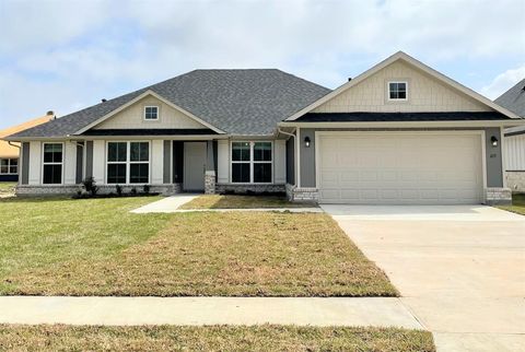 Photo of 615 Greystone Lane, Angleton, TX 77515 (MLS # 46852602)