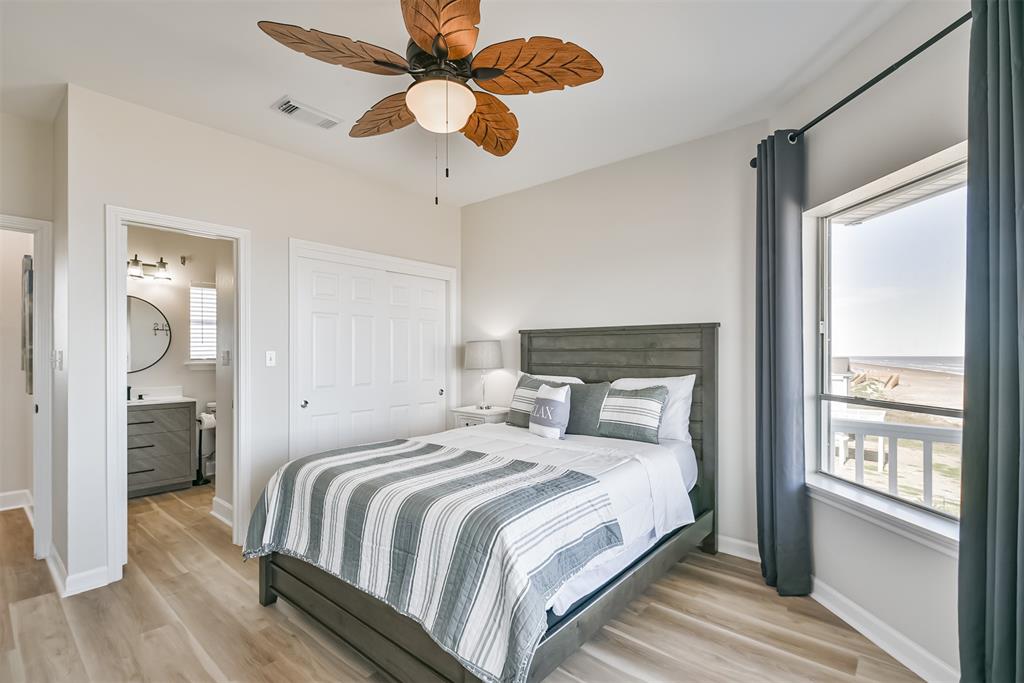 11811 Sunbather Lane, Galveston, Texas image 34