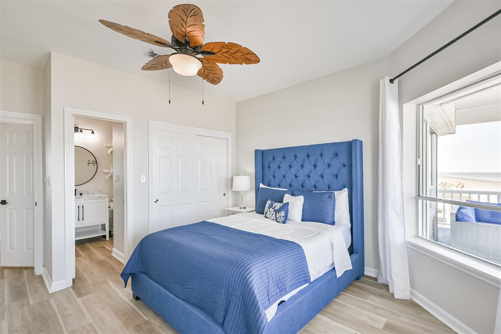 11811 Sunbather Lane, Galveston, Texas image 30
