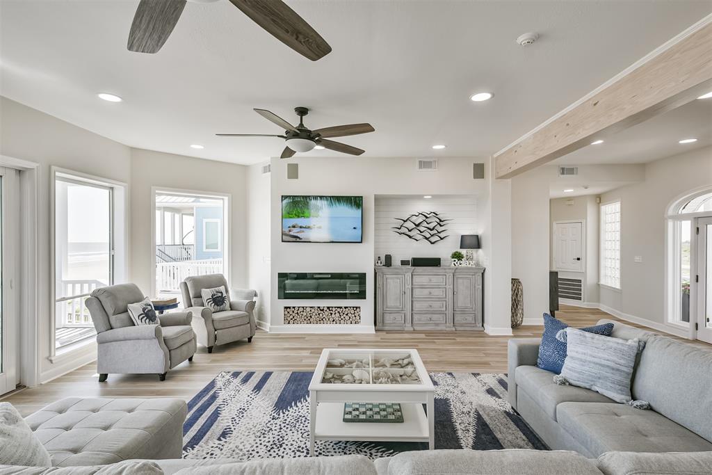 11811 Sunbather Lane, Galveston, Texas image 6