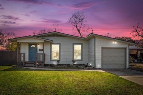 A home in Lake Jackson