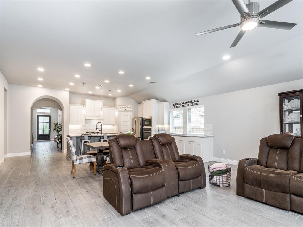 8110 Carolina Hawk Drive, Magnolia, Texas image 21