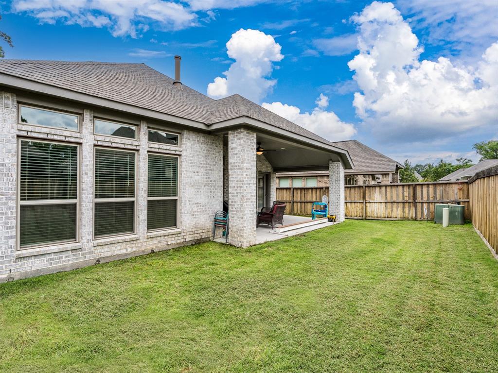 8110 Carolina Hawk Drive, Magnolia, Texas image 34