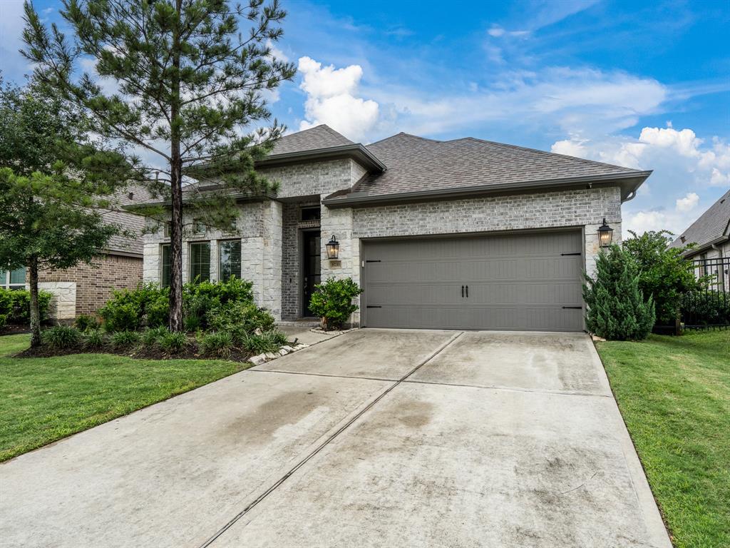 8110 Carolina Hawk Drive