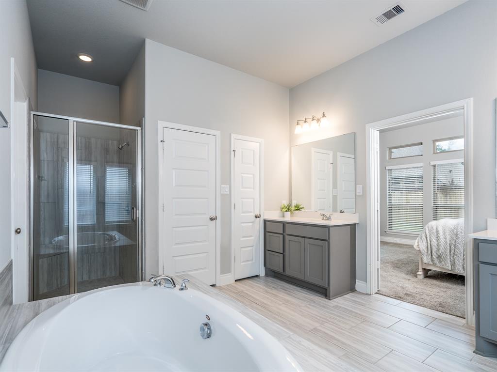 8110 Carolina Hawk Drive, Magnolia, Texas image 24