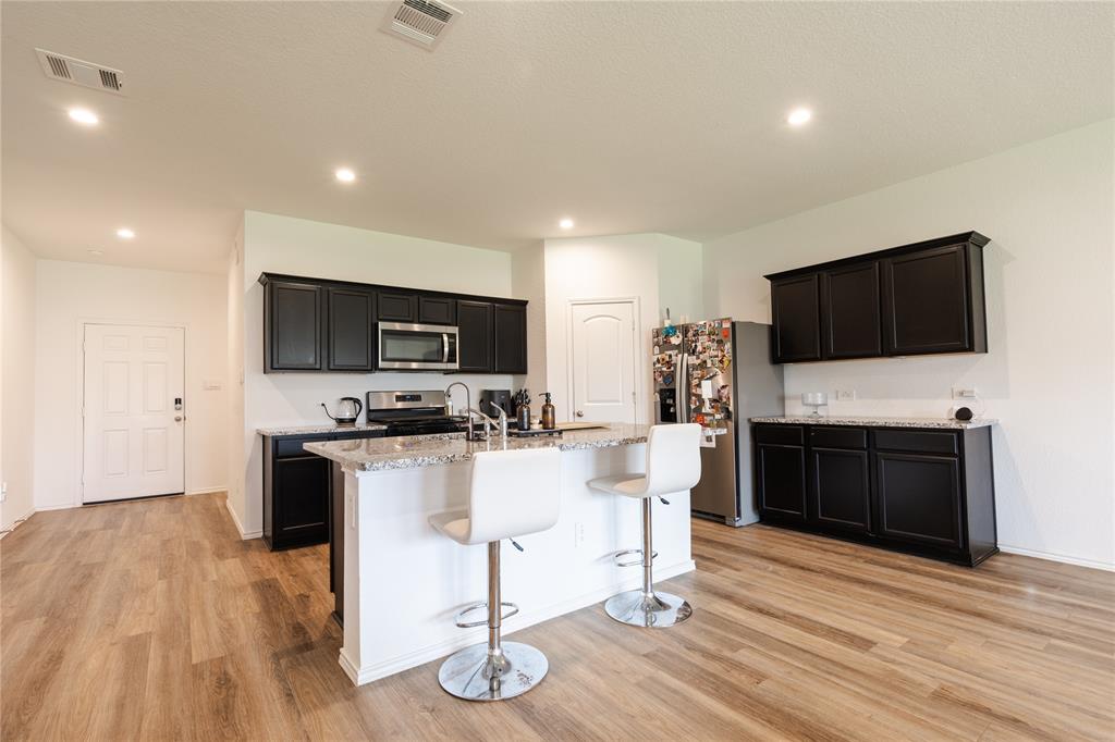 21427 Hawthorn Prairie Drive