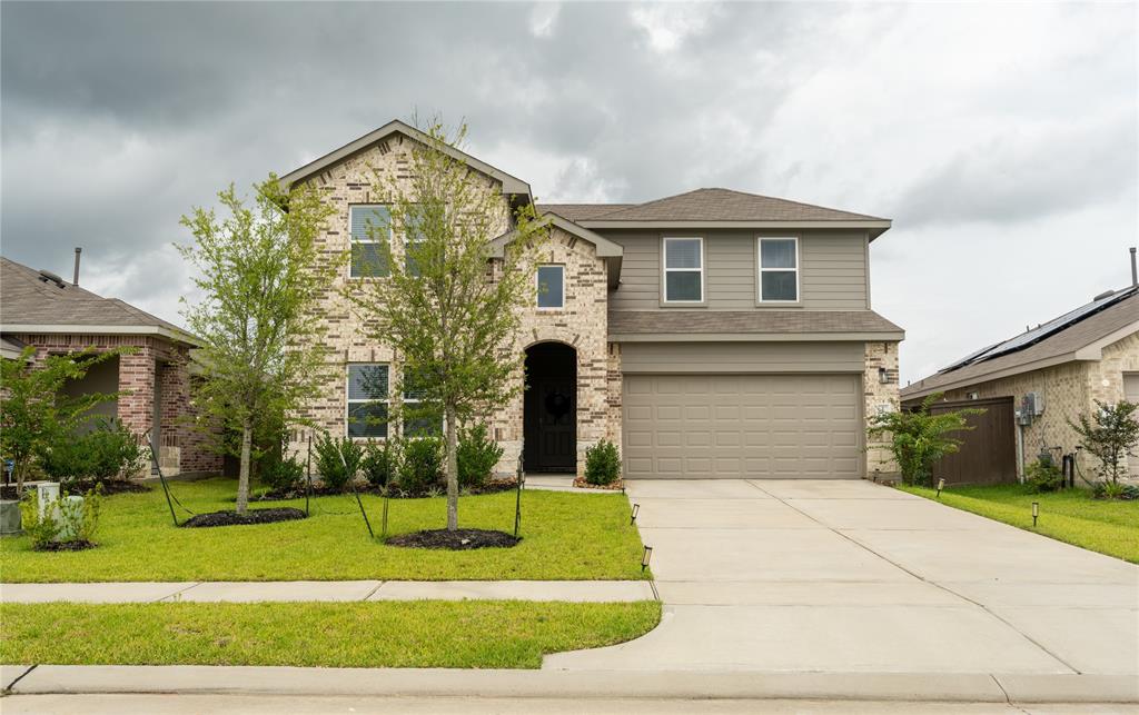 21427 Hawthorn Prairie Drive