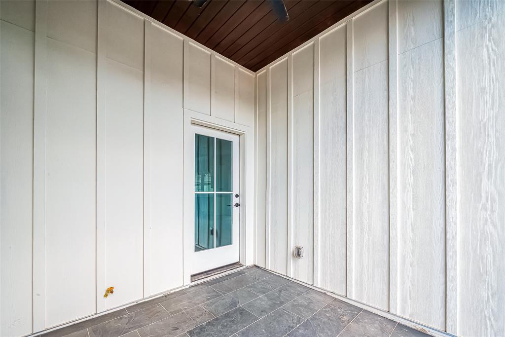 Houston, Texas 77018, United States, 4 Bedrooms Bedrooms, ,4 BathroomsBathrooms,Residential,Pending,18103