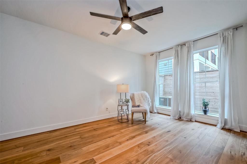 Houston, Texas 77018, United States, 4 Bedrooms Bedrooms, ,4 BathroomsBathrooms,Residential,Pending,18103