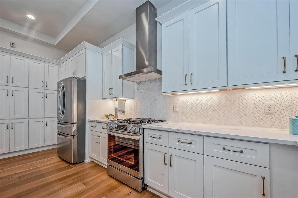 Houston, Texas 77018, United States, 4 Bedrooms Bedrooms, ,4 BathroomsBathrooms,Residential,Pending,18103