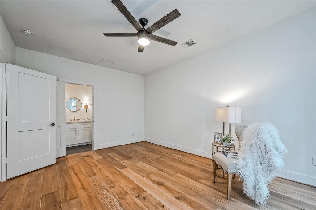 Houston, Texas 77018, United States, 4 Bedrooms Bedrooms, ,4 BathroomsBathrooms,Residential,Pending,18103