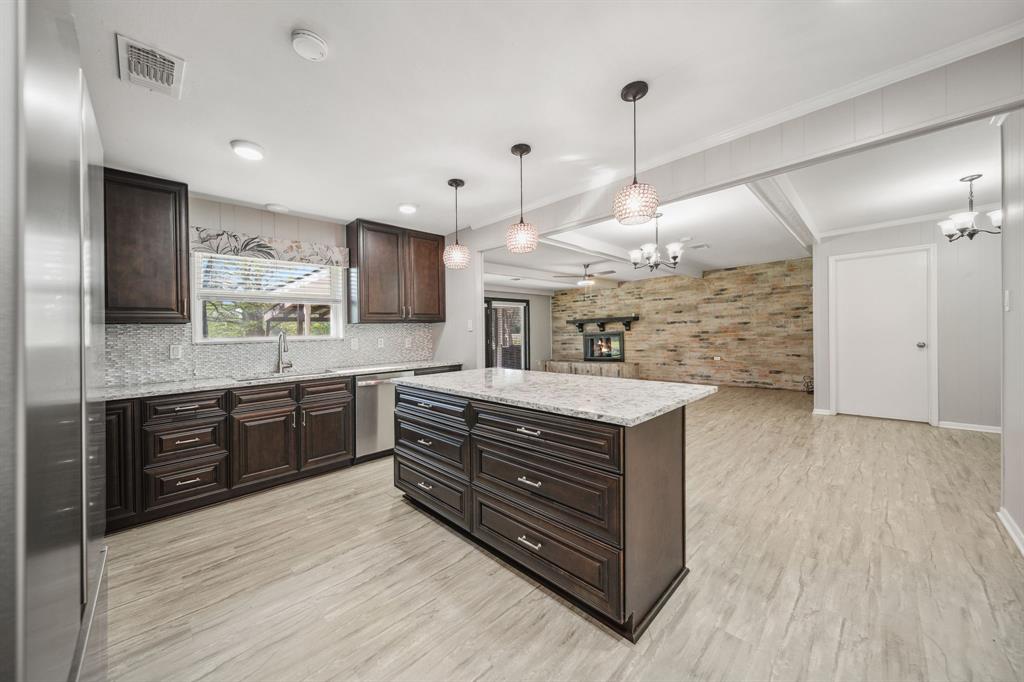 29133 E Lake Drive, Hempstead, Texas image 14