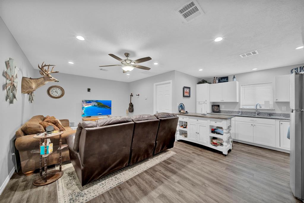 29133 E Lake Drive, Hempstead, Texas image 32