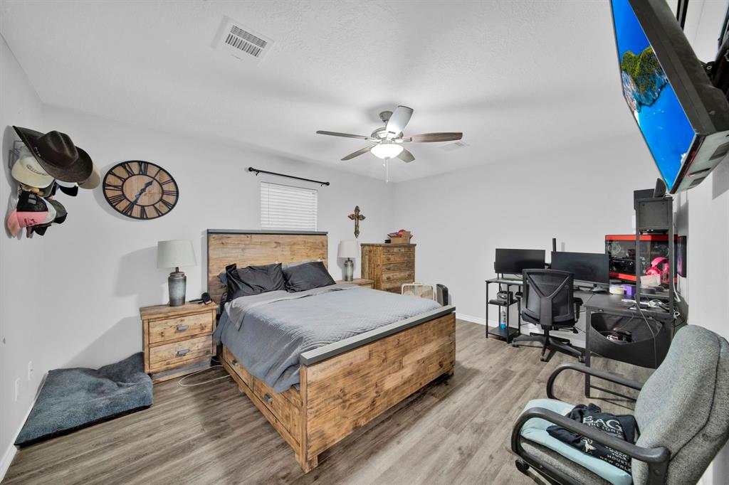 29133 E Lake Drive, Hempstead, Texas image 35