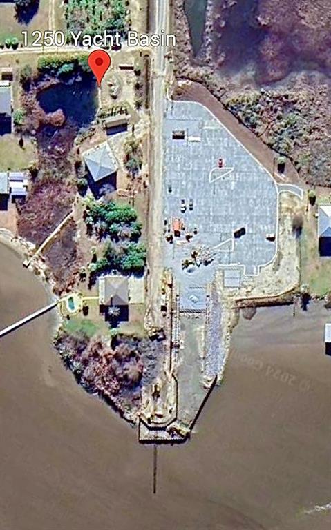 1250 Yacht Basin, Gilchrist, Texas image 16