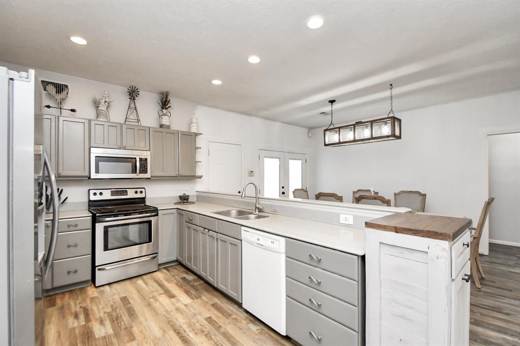 166 County Road 3892, Cleveland, Texas image 12
