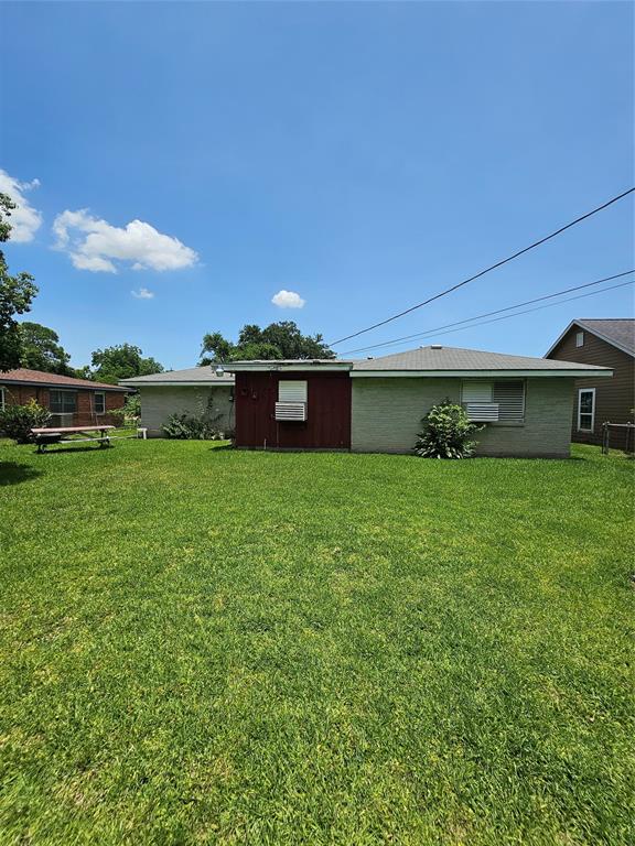 2228 Eriksson Street, La Marque, Texas image 4