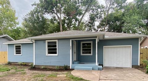 A home in Bay City