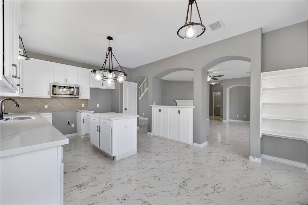 537 Green Cedar Drive, League City, Texas image 16