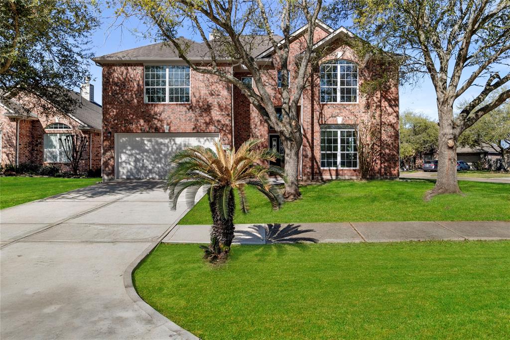 property-search 1 537 Green Cedar Drive