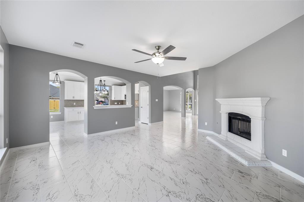 537 Green Cedar Drive, League City, Texas image 10