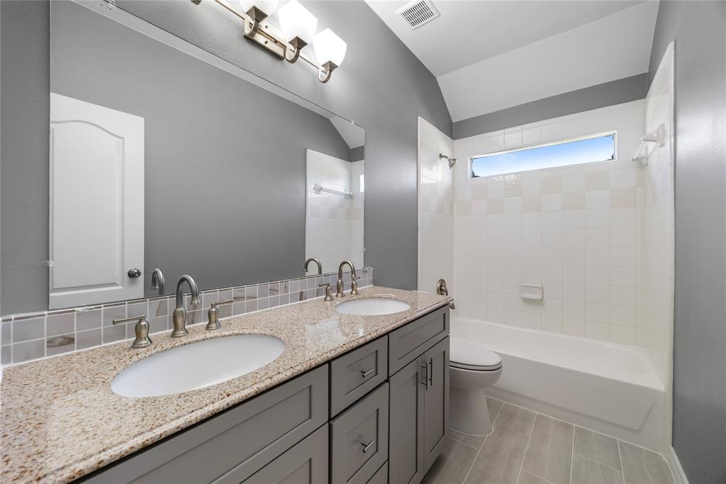 537 Green Cedar Drive, League City, Texas image 31