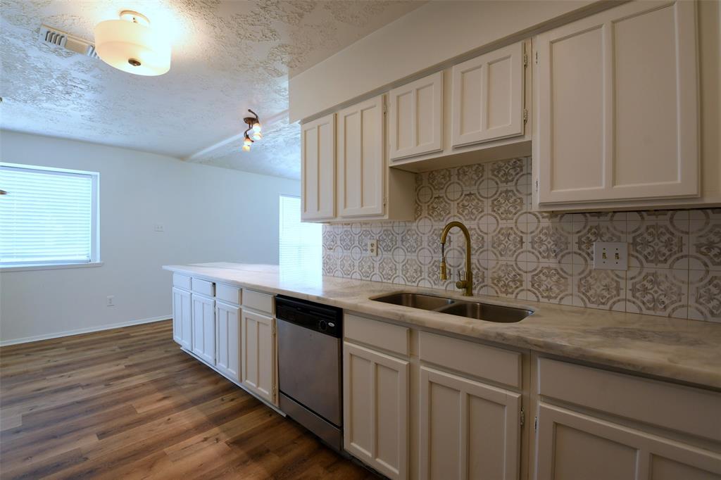 18811 Pine Trace Court, Humble, Texas image 20