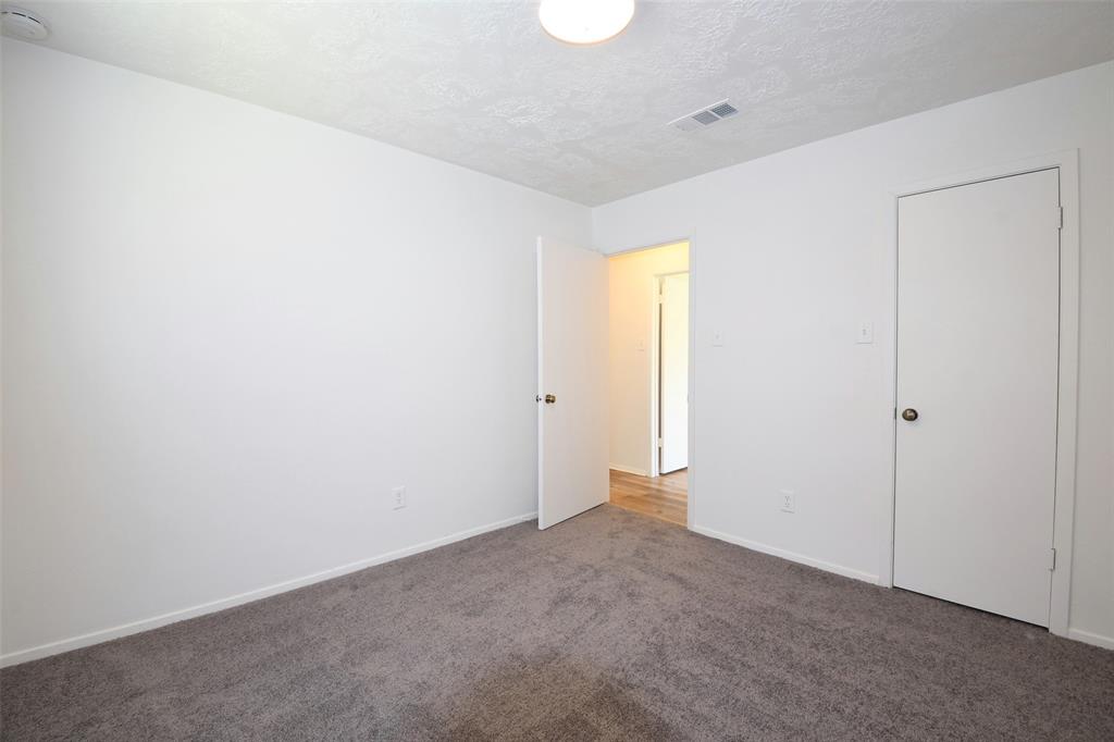 18811 Pine Trace Court, Humble, Texas image 32