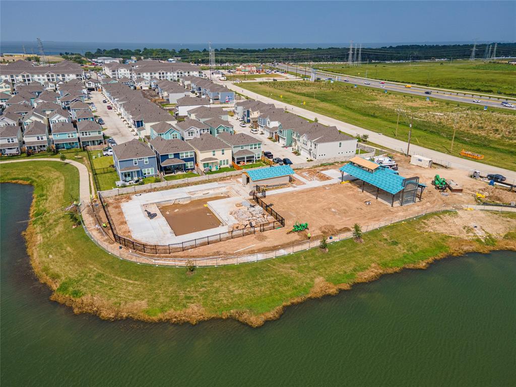 614 Seabreeze Drive, Kemah, Texas image 41