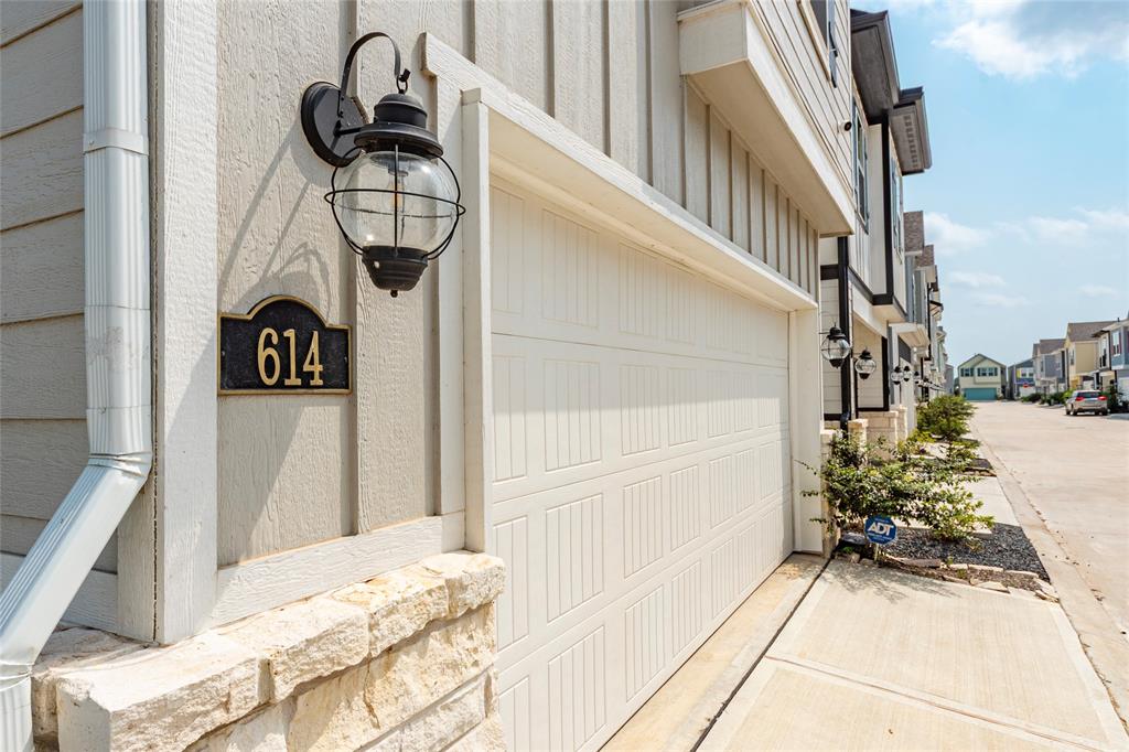 614 Seabreeze Drive, Kemah, Texas image 5