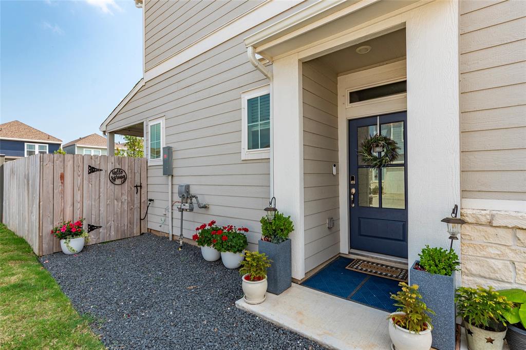 614 Seabreeze Drive, Kemah, Texas image 4