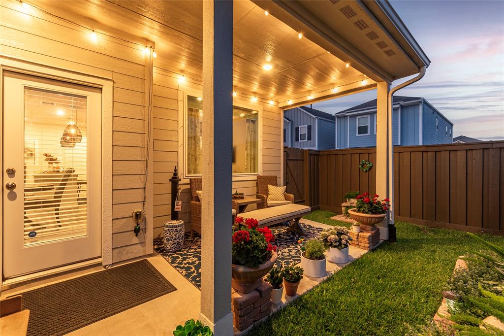 614 Seabreeze Drive, Kemah, Texas image 28