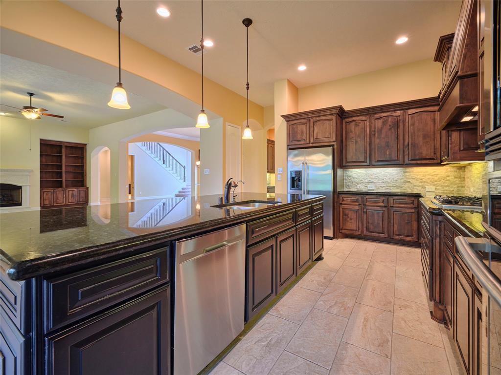 21315 Whistle Wood Drive, Richmond, Texas image 14