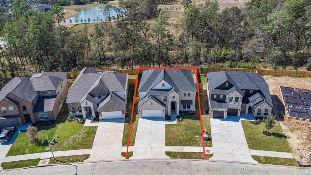 1912 Golden Spruce Lane, Conroe, Texas image 2