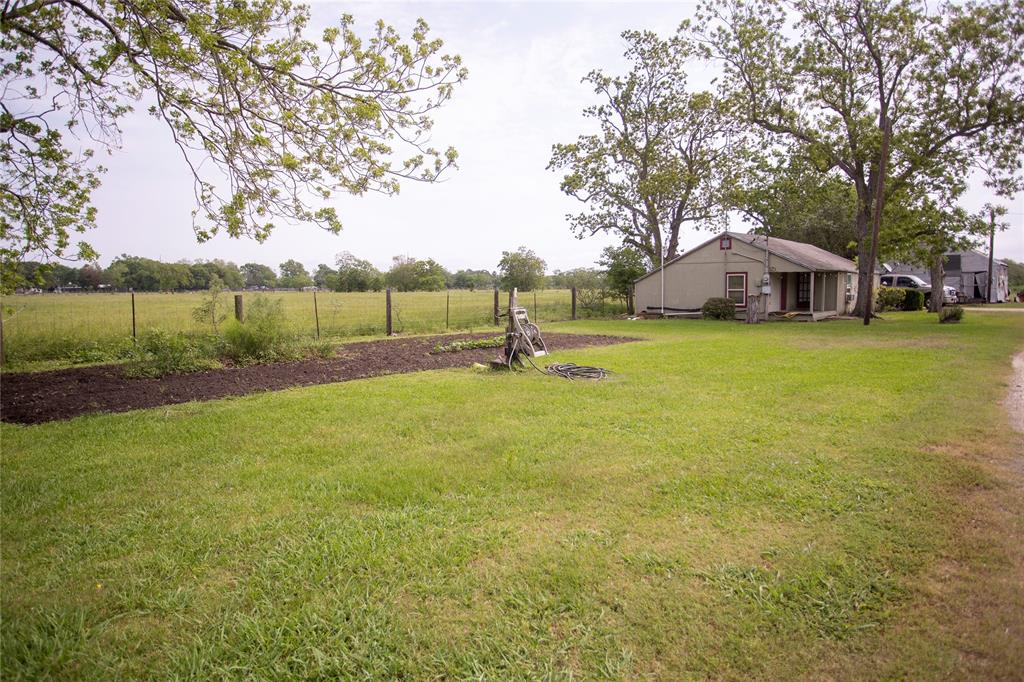 10553 S State Highway 71 Hwy, Danevang, Texas image 12