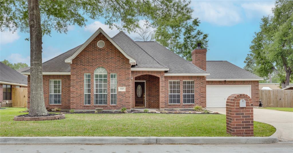 7127 Chickasaw Street, Baytown, Texas image 1