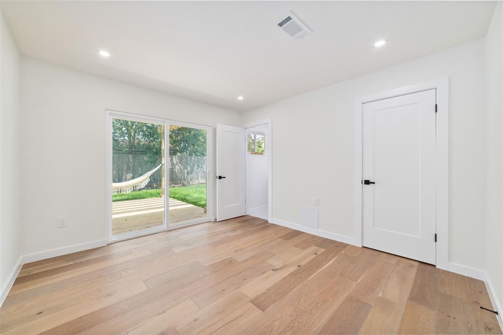 2618 Pine Village Drive, Houston, Texas image 16