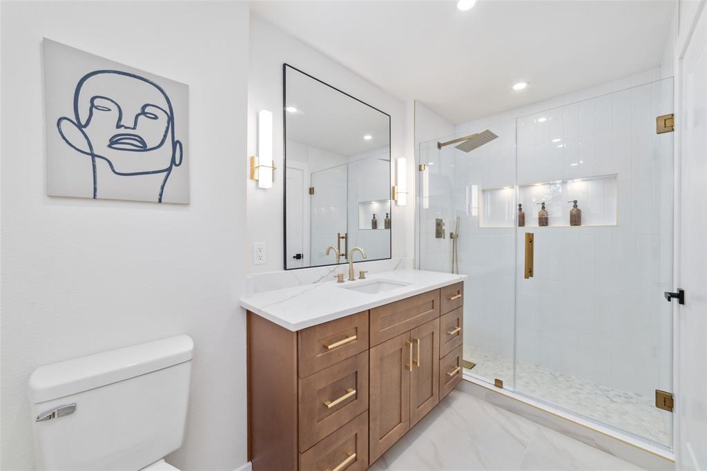 2618 Pine Village Drive, Houston, Texas image 13