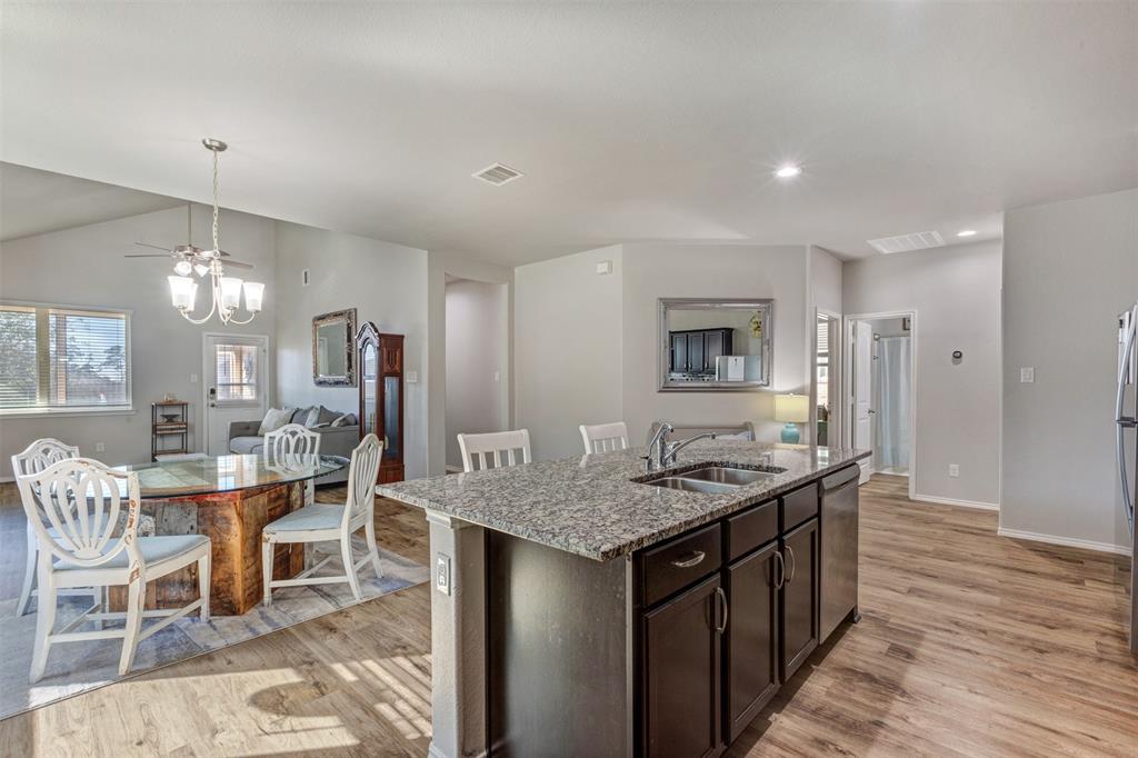 7043 Bonaire Vista Lane, Conroe, Texas image 12