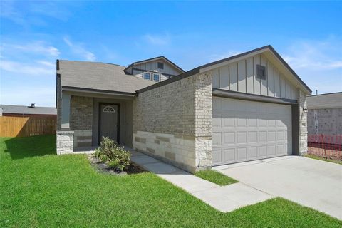 Single Family Residence in Houston TX 5335 CJ Walker Lane.jpg