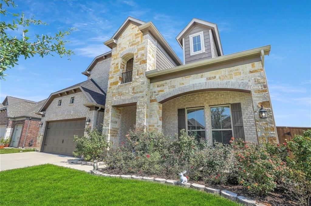 221 Bright Bluff Cir