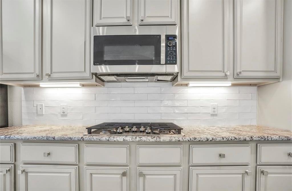 221 Bright Bluff Cir Cir, Waller, Texas image 10